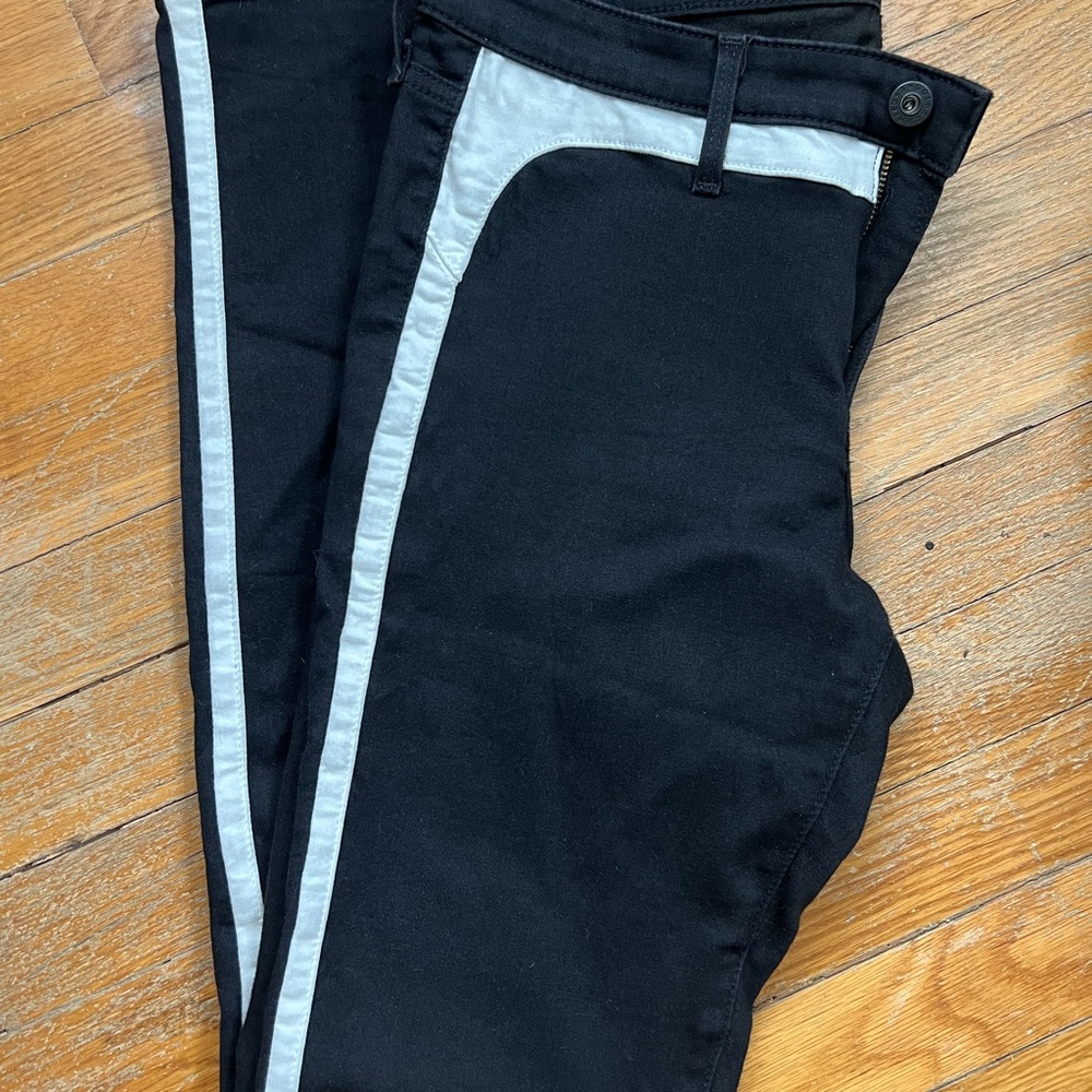 Black and White Skinny pants